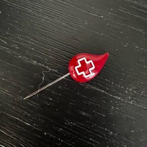 Vintage Red Cross Blood Drop‎ Stick Pin